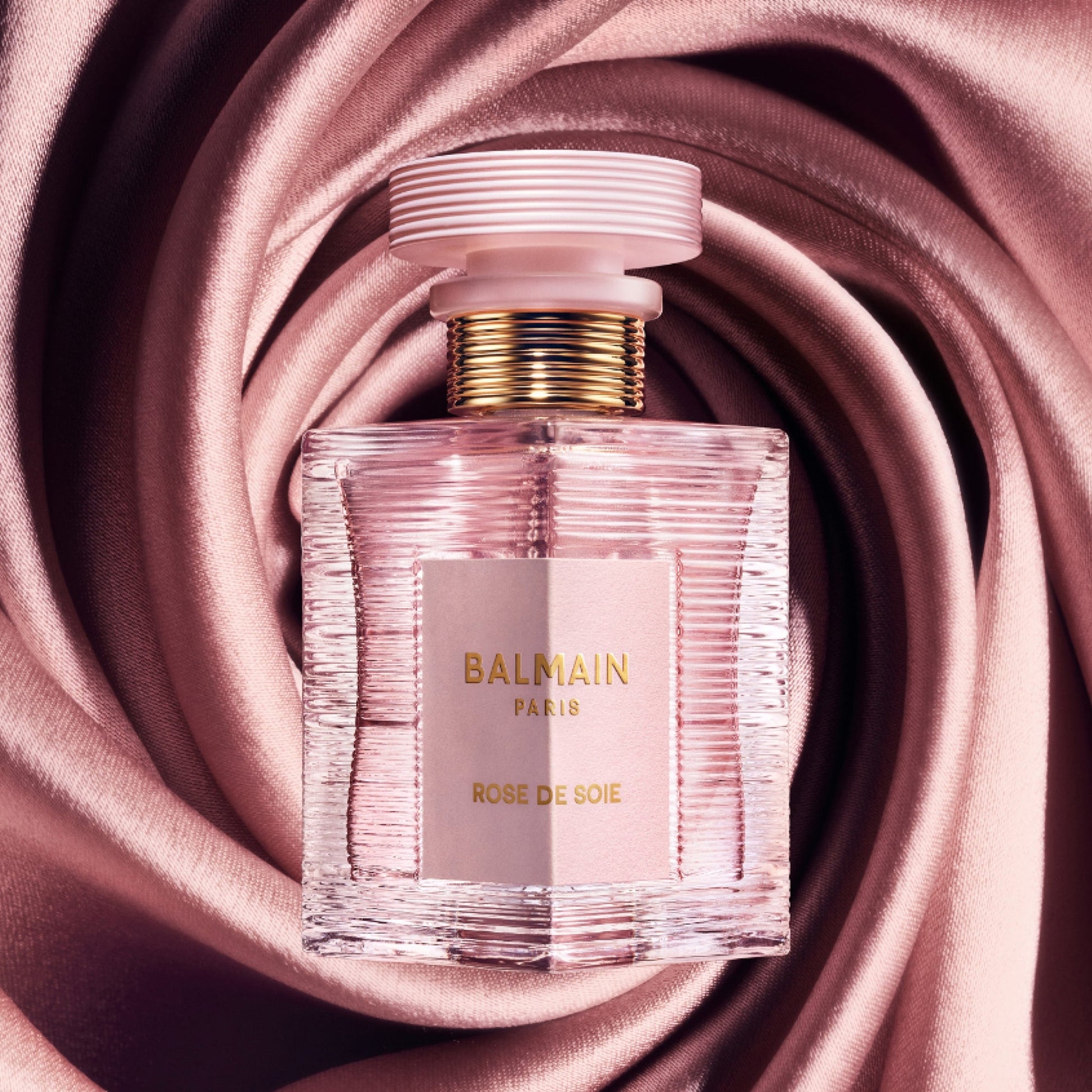 Balmain Rose de Soie Eau de Toilette - Application