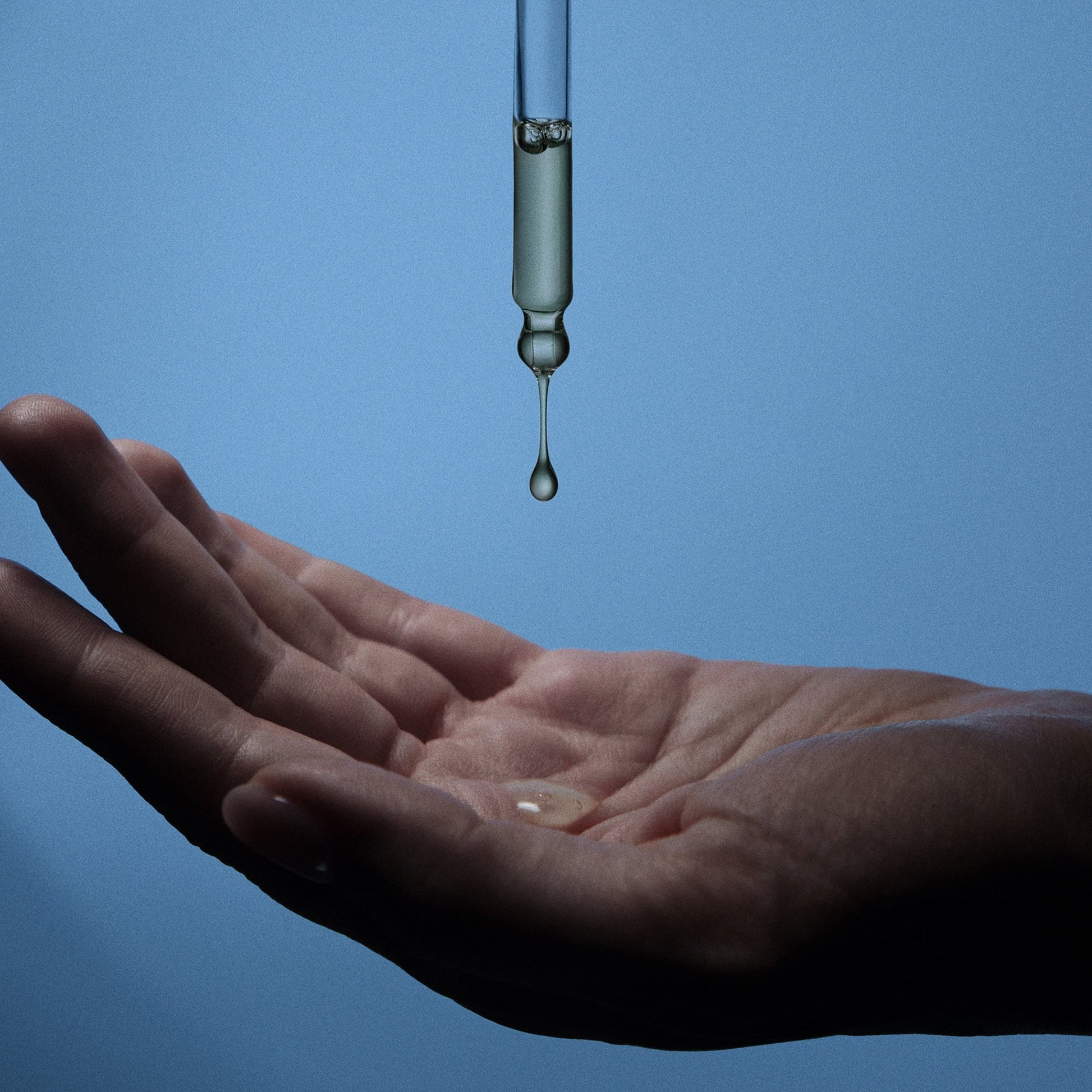 Aesop Resolute Facial Concentrate - Image 4