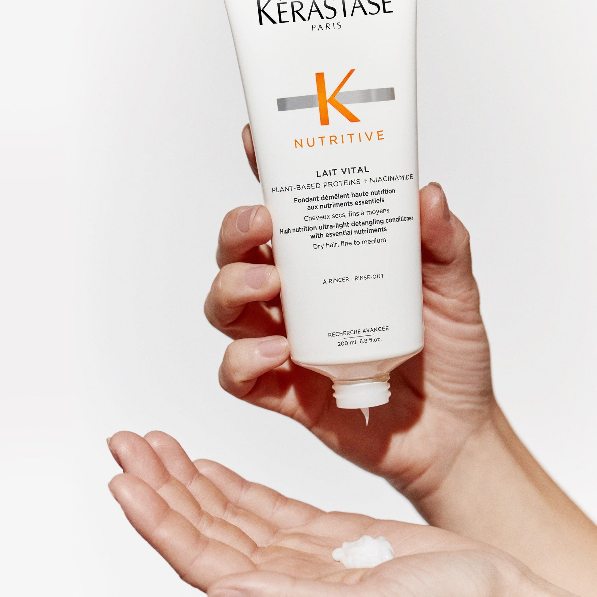 Kérastase Nutritive Lait Vital High Nutrition Ultra-Light Conditioner - Image 4