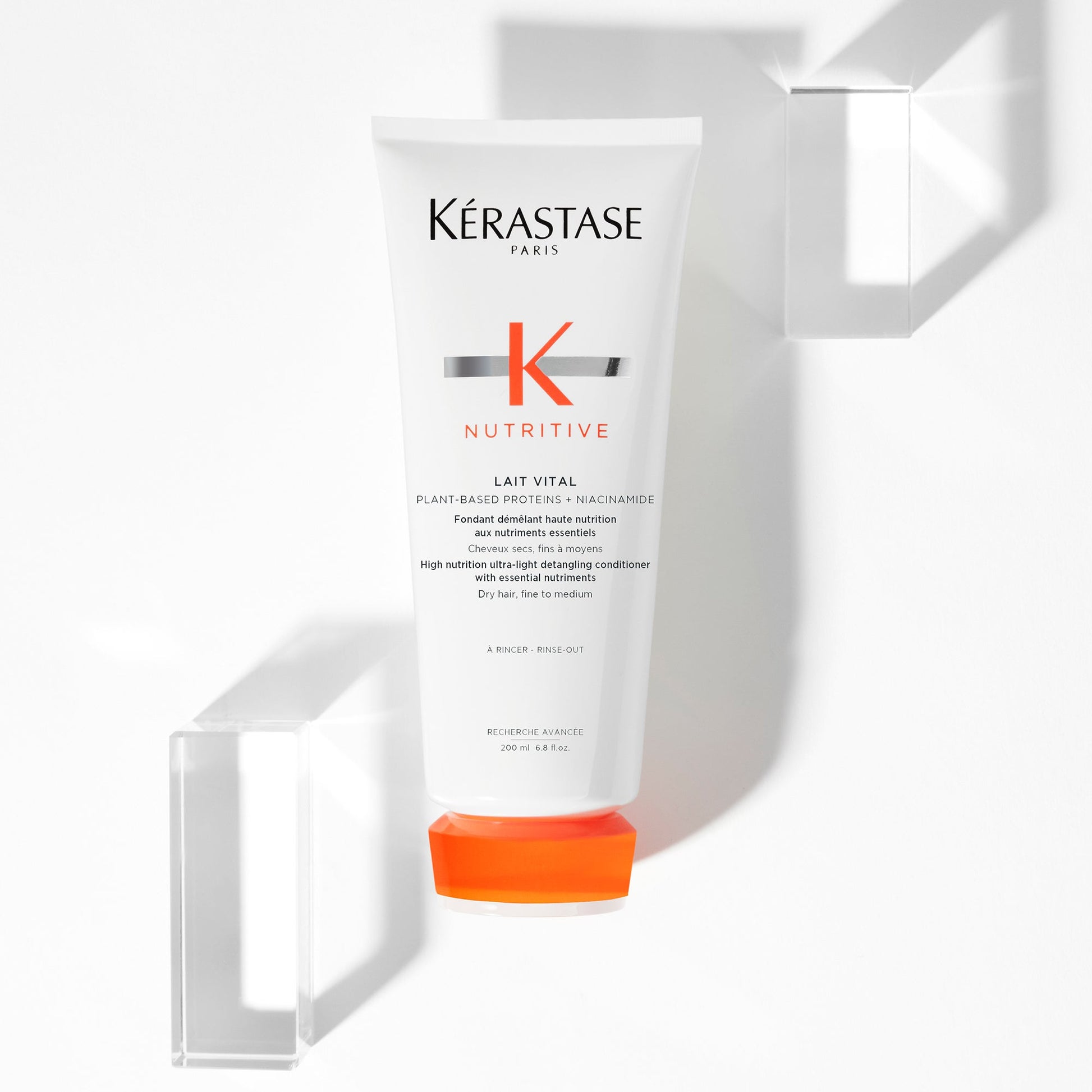 Kérastase Nutritive Lait Vital High Nutrition Ultra-Light Conditioner - Application