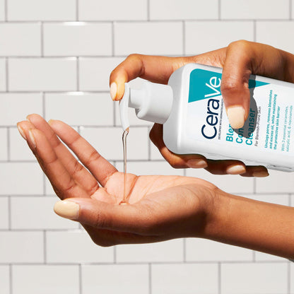 CeraVe Blemish Control Face Cleanser with 2% Salicylic Acid & Niacinamide - Application