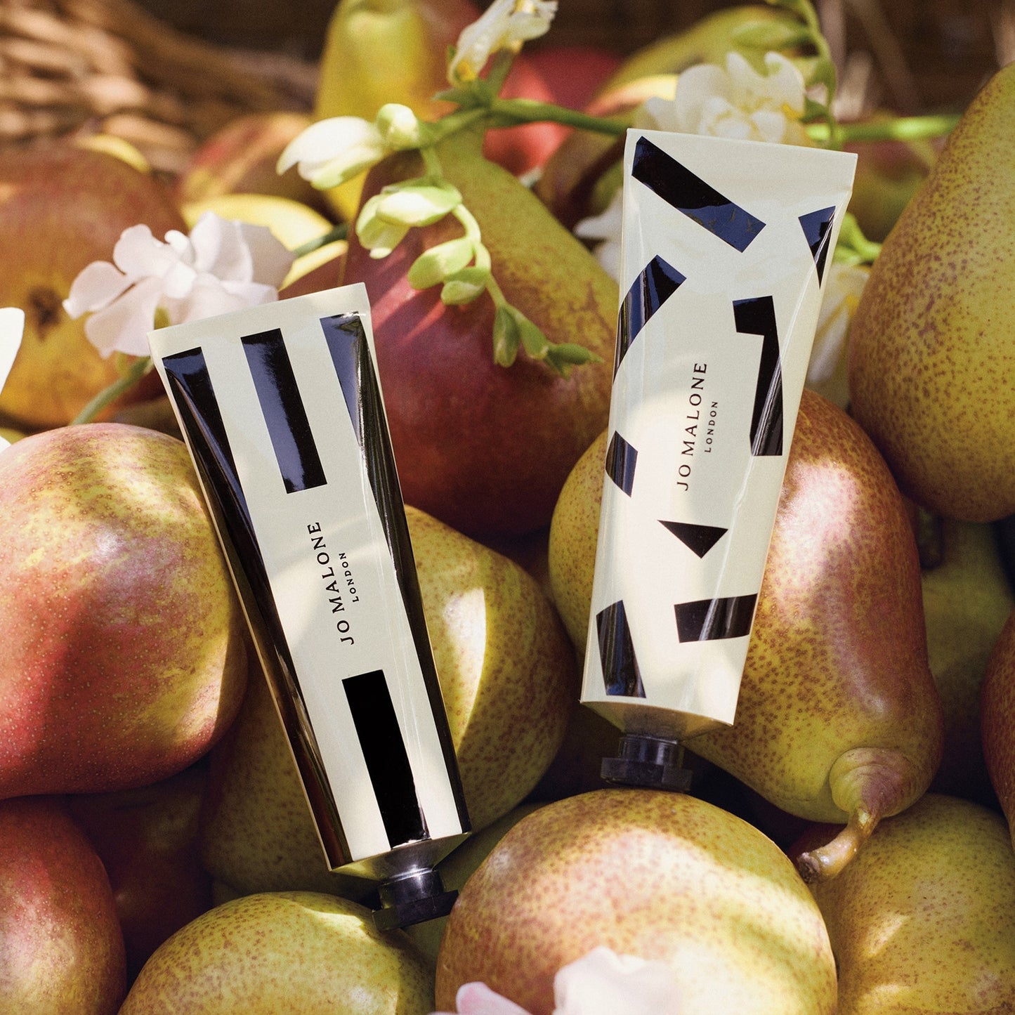 Jo Malone London English Pear & Sweet Pea Hand Cream - Product Details