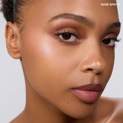 Morphe Dreamlight Gelee Highlighter Stick - Application