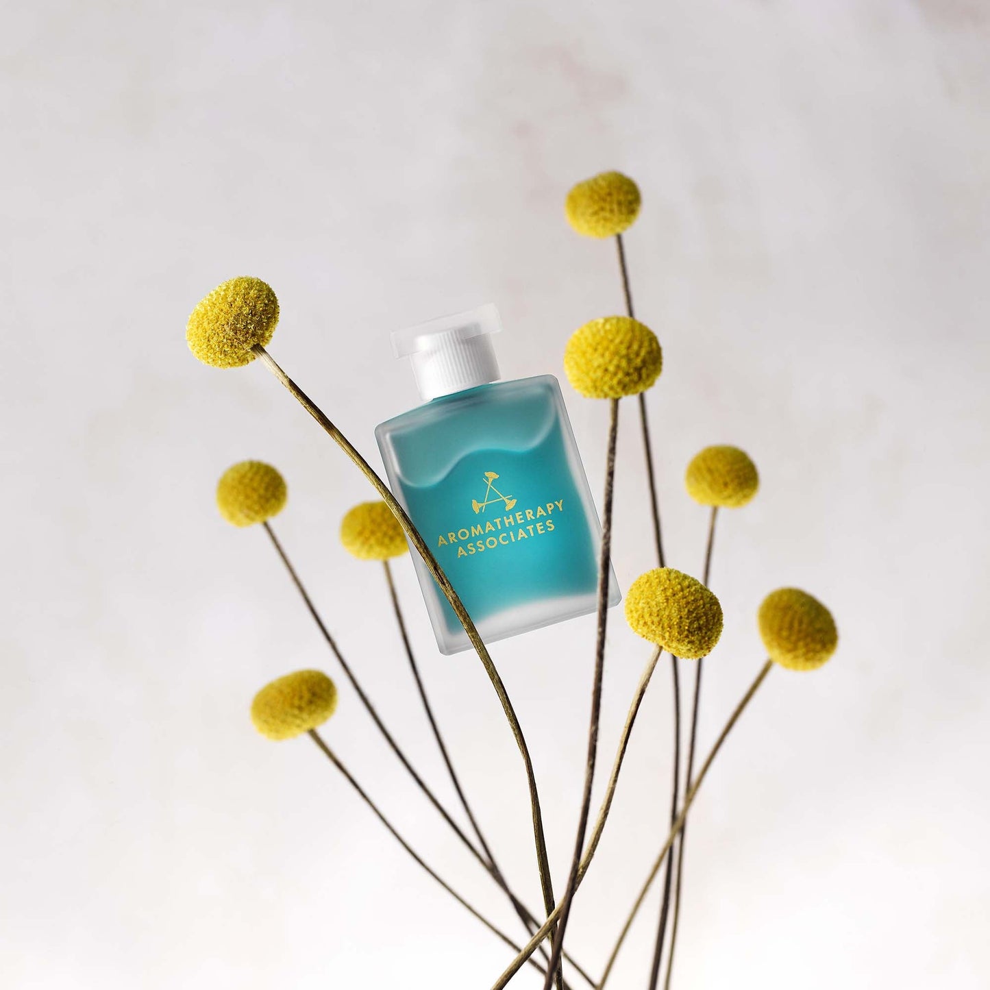 Aromatherapy Associates Calm Confidence Bath & Shower Oil - Application