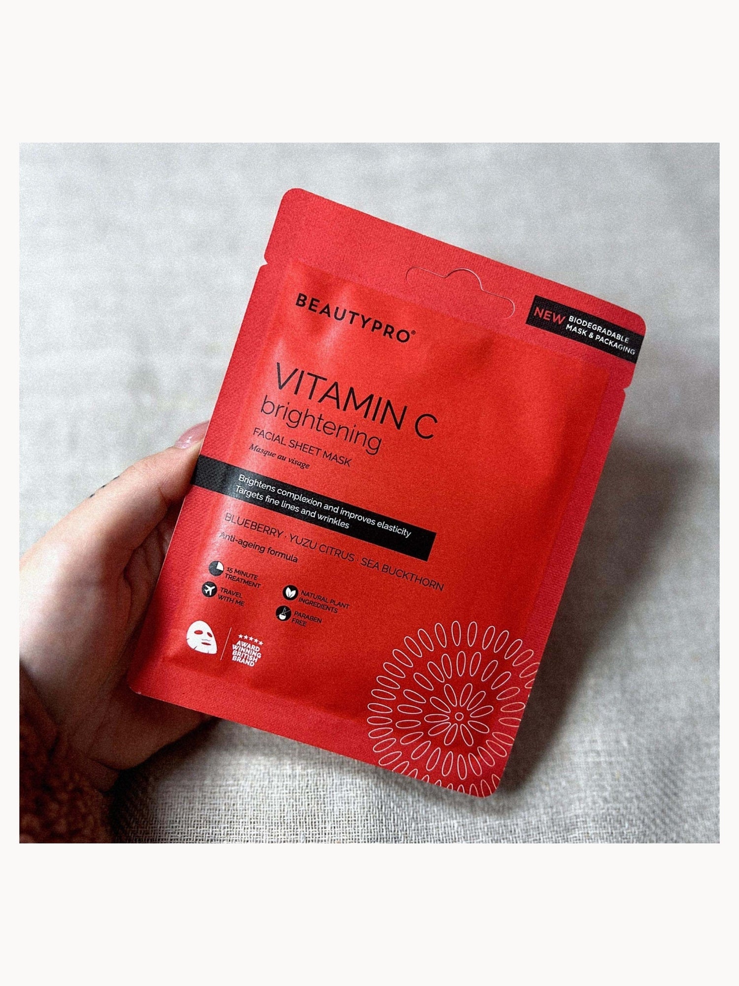 BEAUTYPRO Brightening Collagen Sheet Mask with Vitamin C - Application