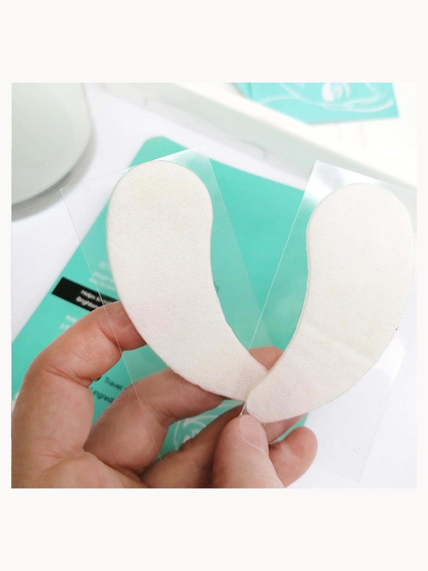 BEAUTYPRO Retinol Under Eye Patch (3 Pairs) - Image 6