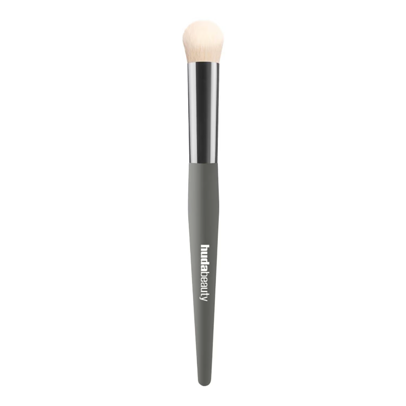 Huda Beauty Undereye Buff Brush Brush