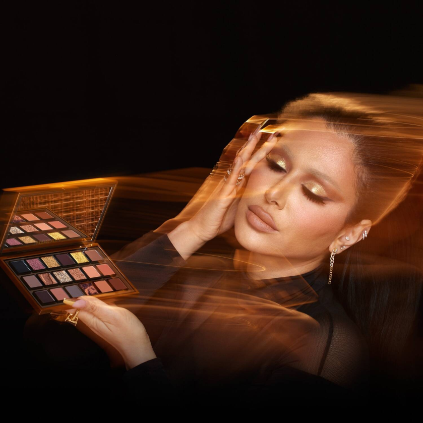 Huda Beauty Empowered Eyeshadow Palette - Product Details