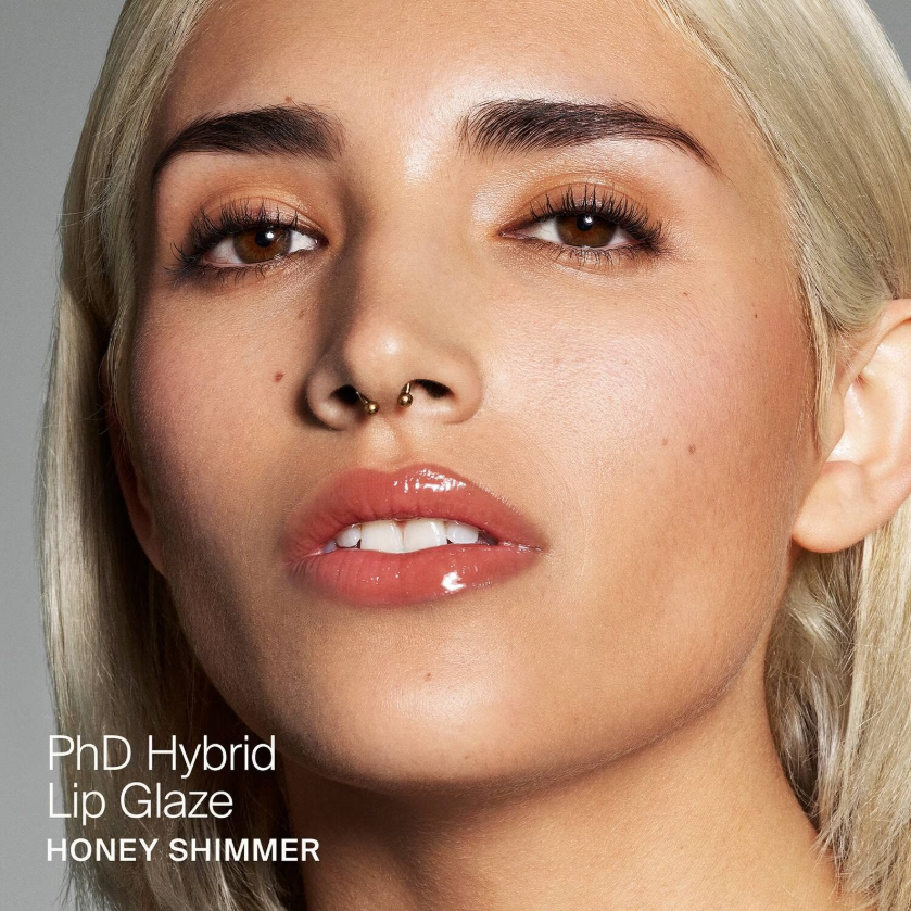 HAUS LABS Phd Hybrid Plumping Lip Glaze Set - Application