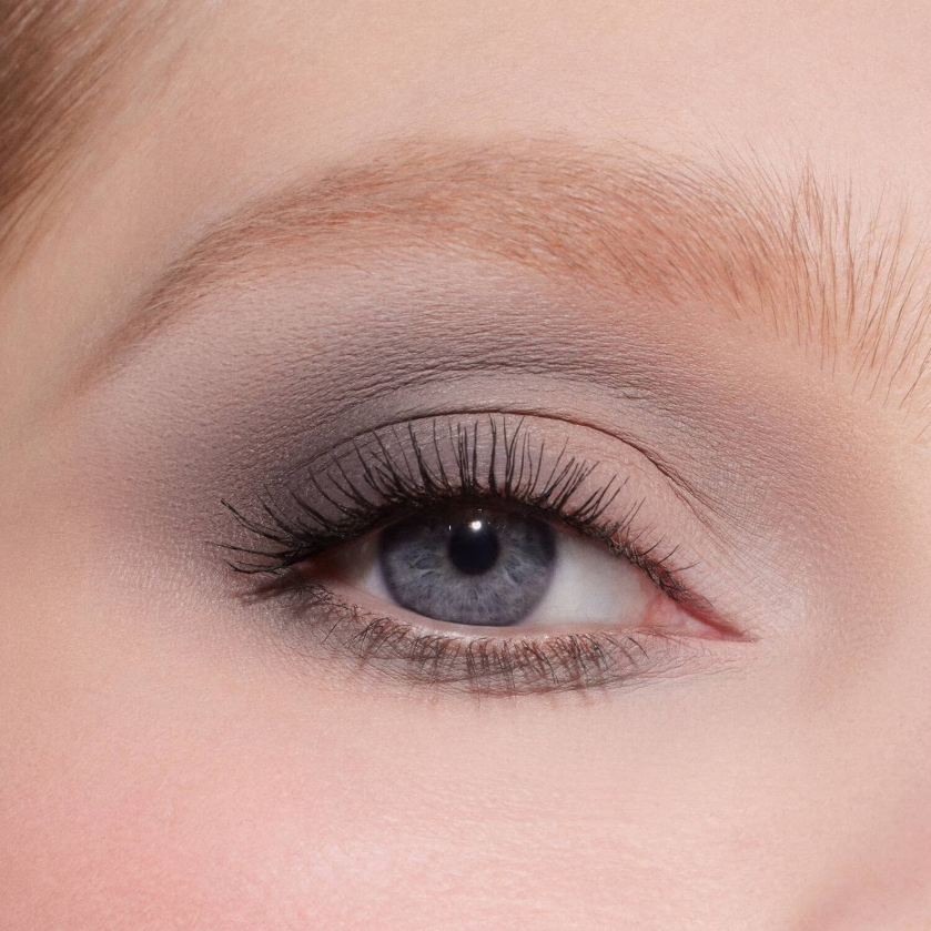 Makeup By Mario Master Mattes® The Neutrals Eyeshadow - Application