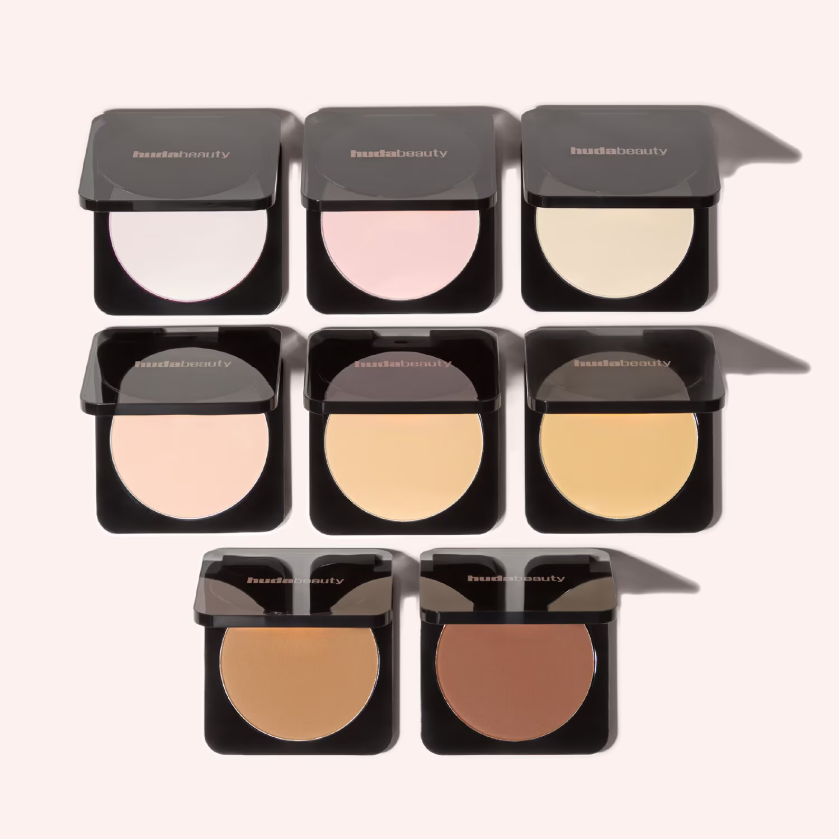 Huda Beauty Easy Bake Pressed Powder - Image 4