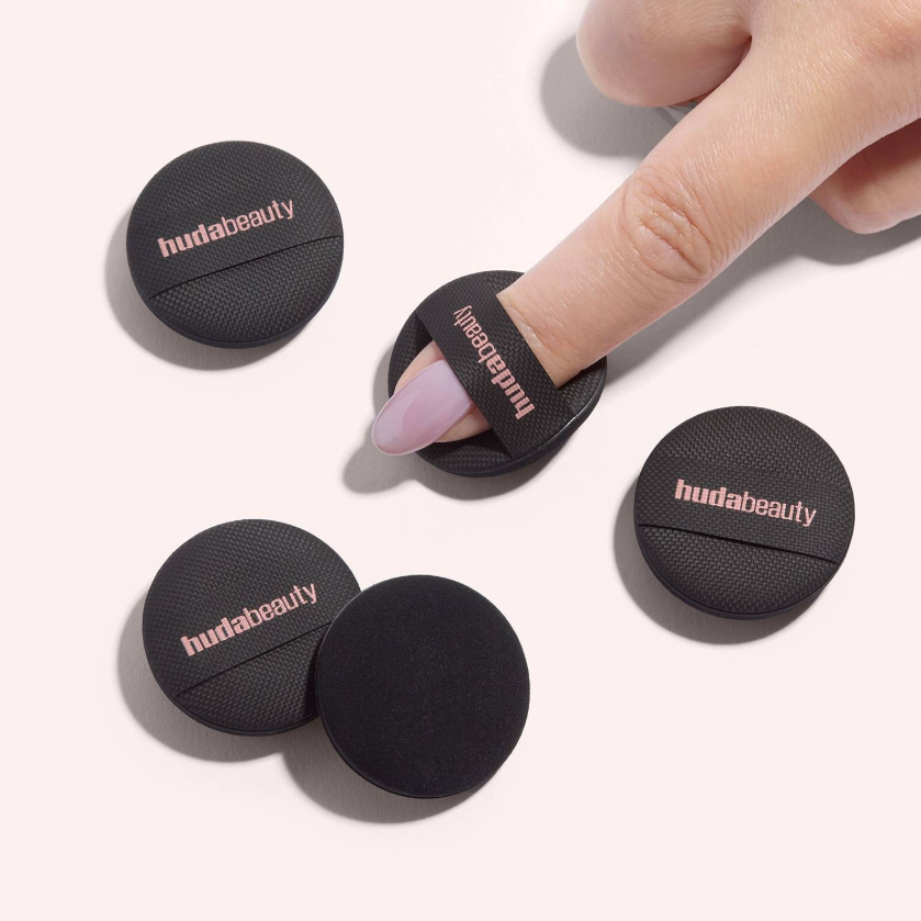 Huda Beauty Mini Easy Bake Sponge Set - Application
