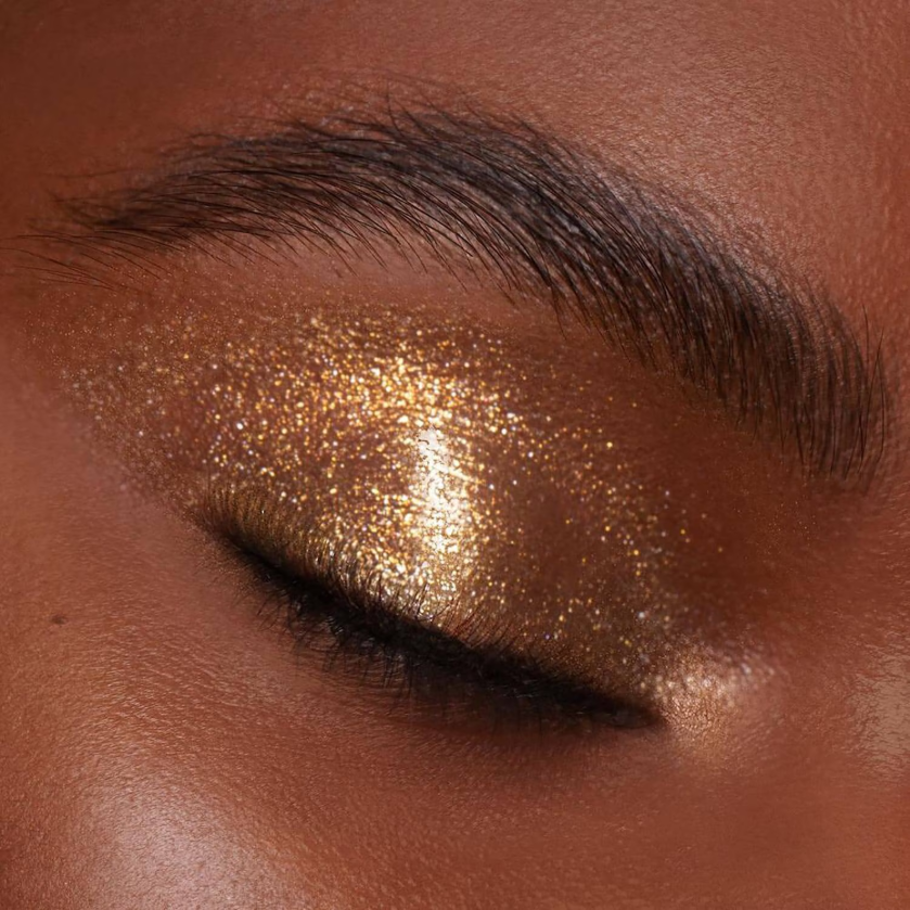 Makeup By Mario Master Crystal Reflector™ - Application