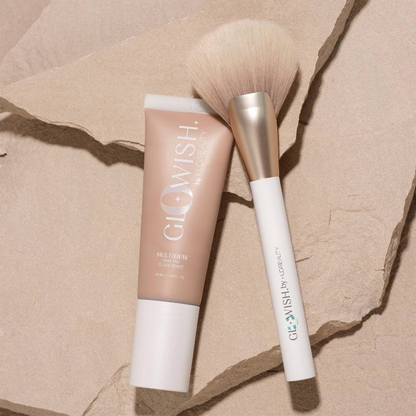 Huda Beauty Glowish - Airbrush finish - Complexion brush Airbrush finish - Application