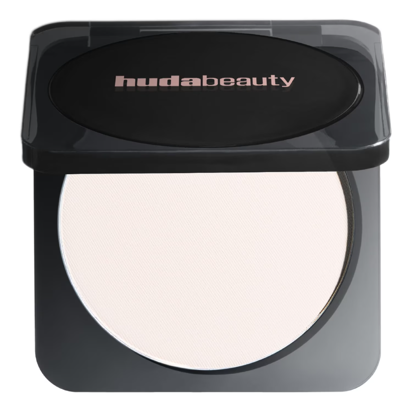 Huda Beauty Easy Bake Pressed Powder - Image 7