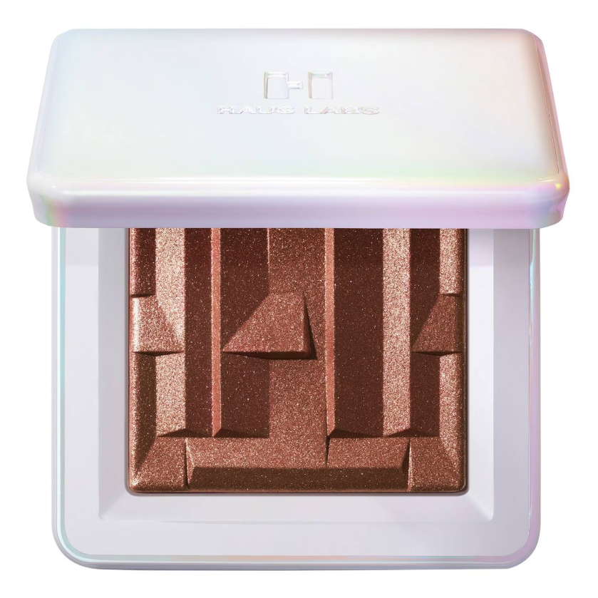 HAUS LABS Bio-Radiant Gel-Powder Highlighter with Fermented Arnica - Application
