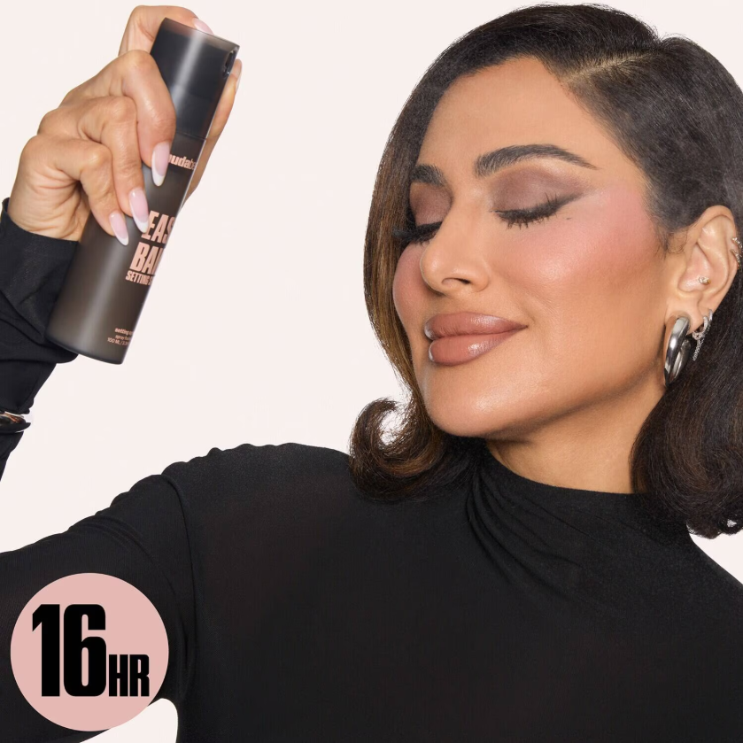 Huda Beauty Easy Bake Setting Spray with 16-Hour Wear - Application